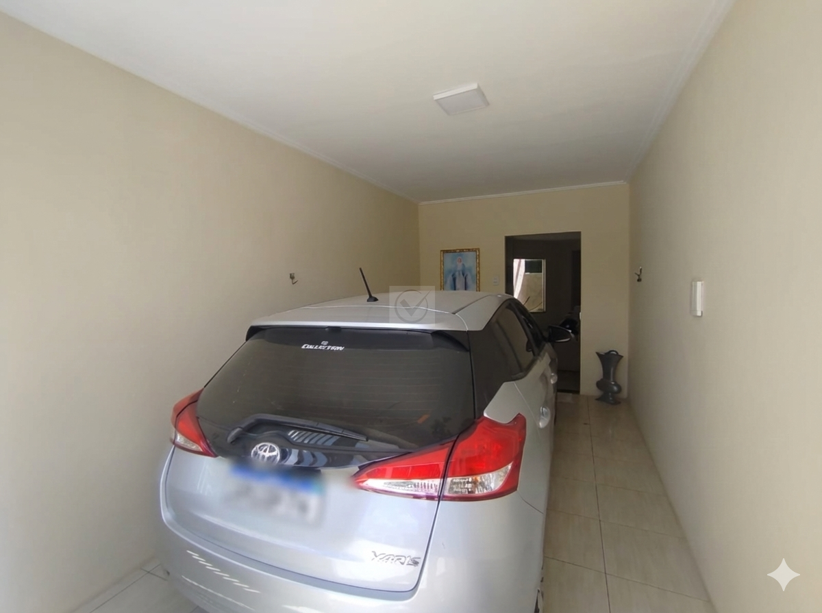 Casa Impecável no Marianga com Lazer Completo e 2 Garagens Independentes! - Foto 2