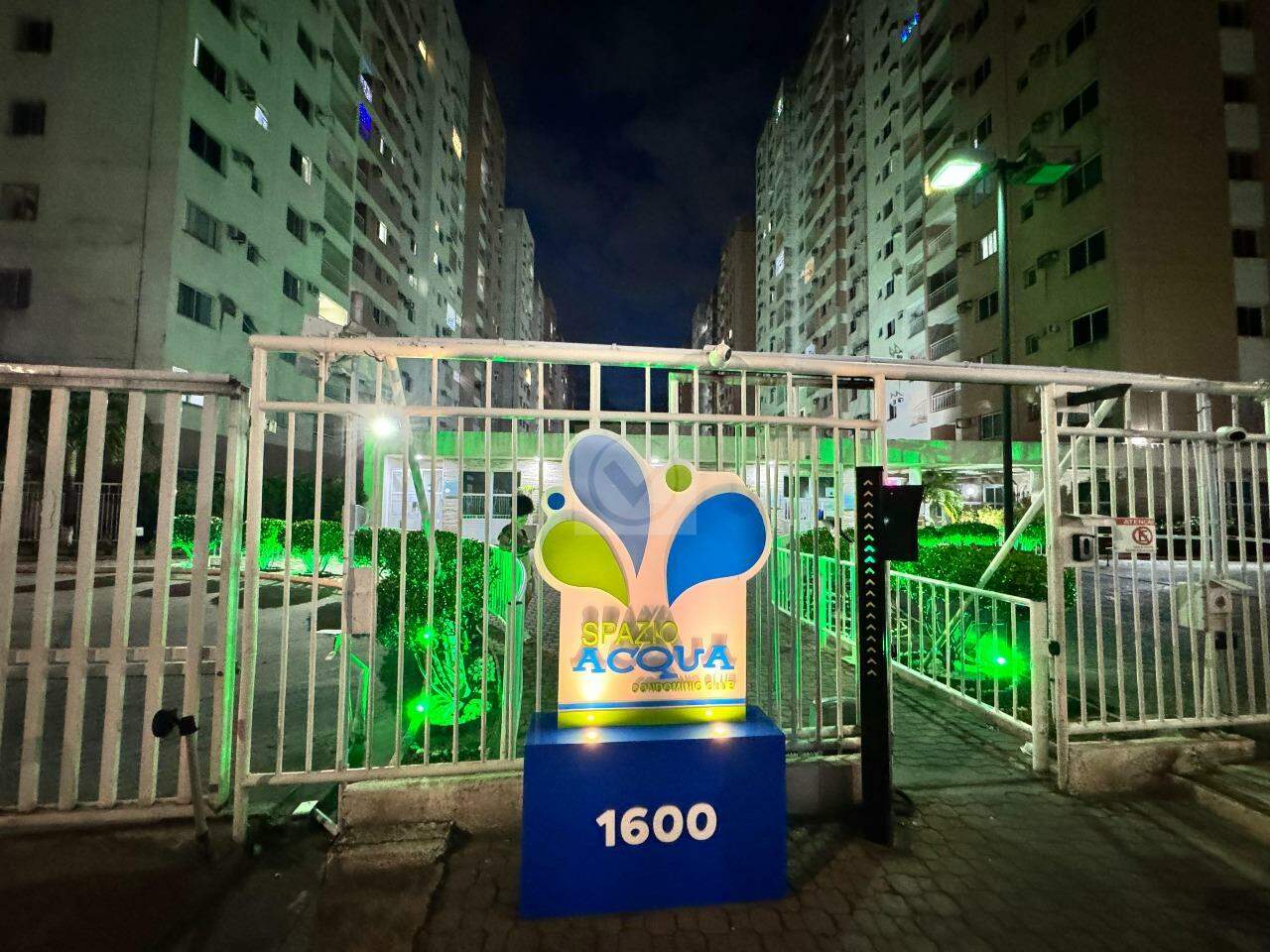 Apartamento para alugar em Condomínio Clube no Luzia
