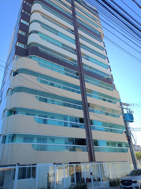 Viva a Elegância Francesa com a Mansão Edith Piaf