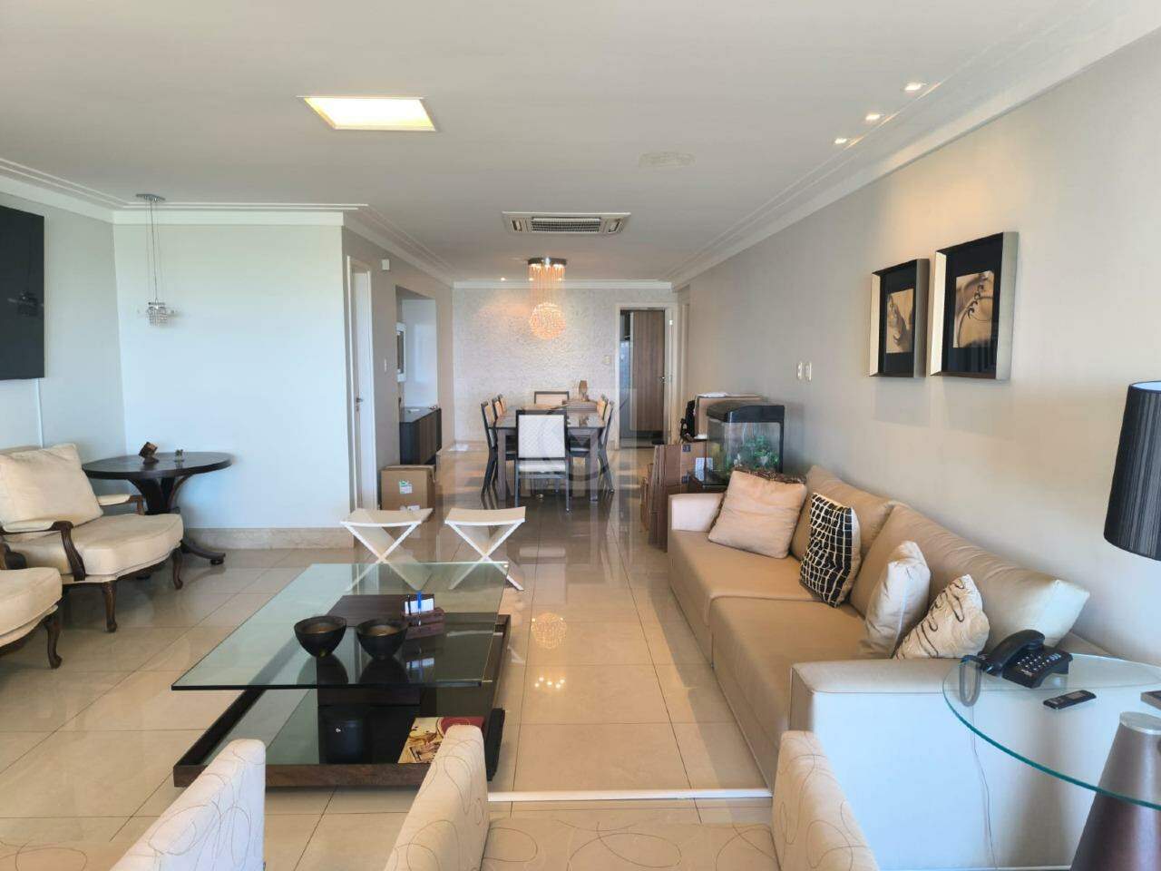 O refúgio dos seus sonhos, onde o mar é o seu vizinho de frente. ??