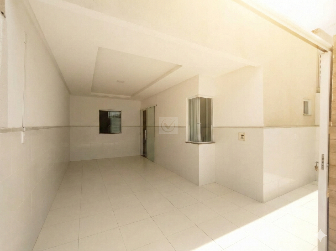 Casa de 3 Quartos (1 Suíte) - Foto 2