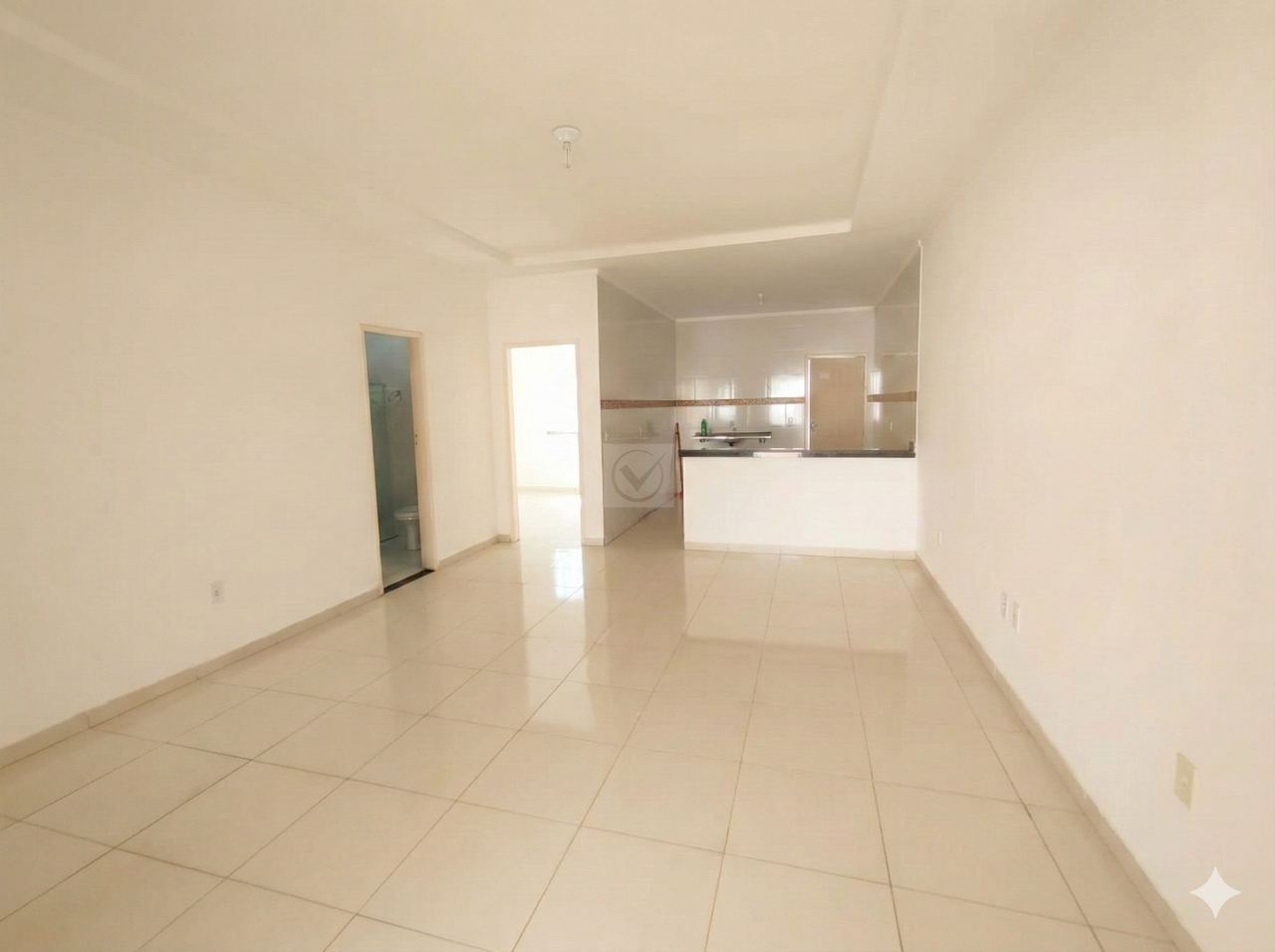 Casa Espaçosa de 3 Quartos (1 Suíte) em Frente à Arena - Foto 4