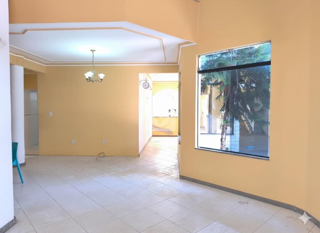 Casarão Versátil e Amplo: Ideal para Clínicas, Escolas ou Sedes Corporativas - Foto 6