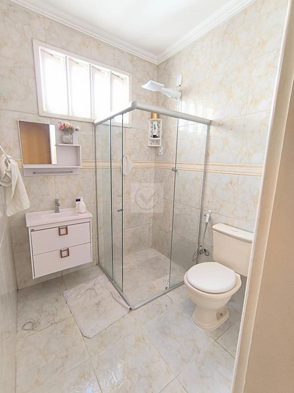 Casarão Versátil e Amplo: Ideal para Clínicas, Escolas ou Sedes Corporativas - Foto 11