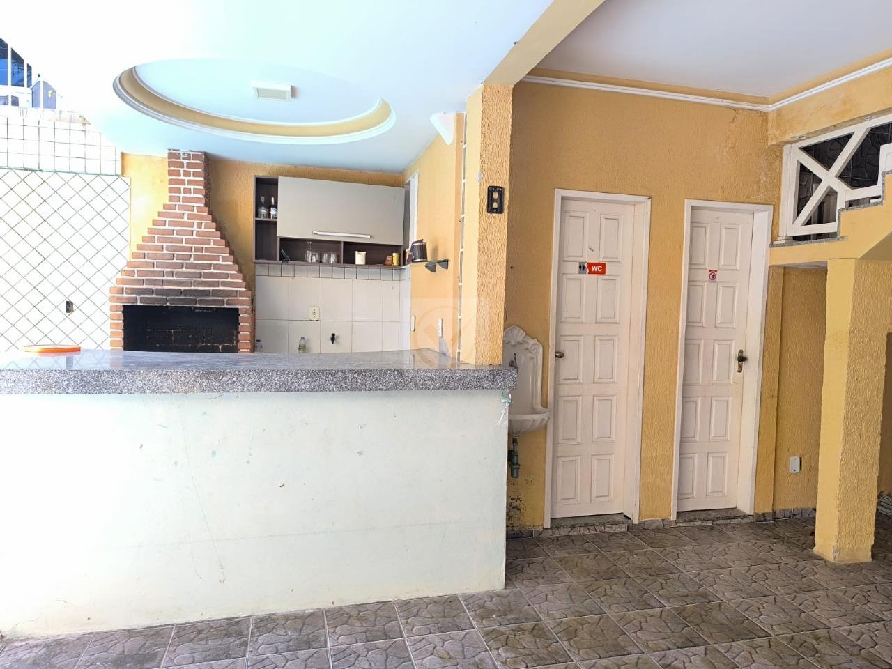 Casarão Versátil e Amplo: Ideal para Clínicas, Escolas ou Sedes Corporativas - Foto 14