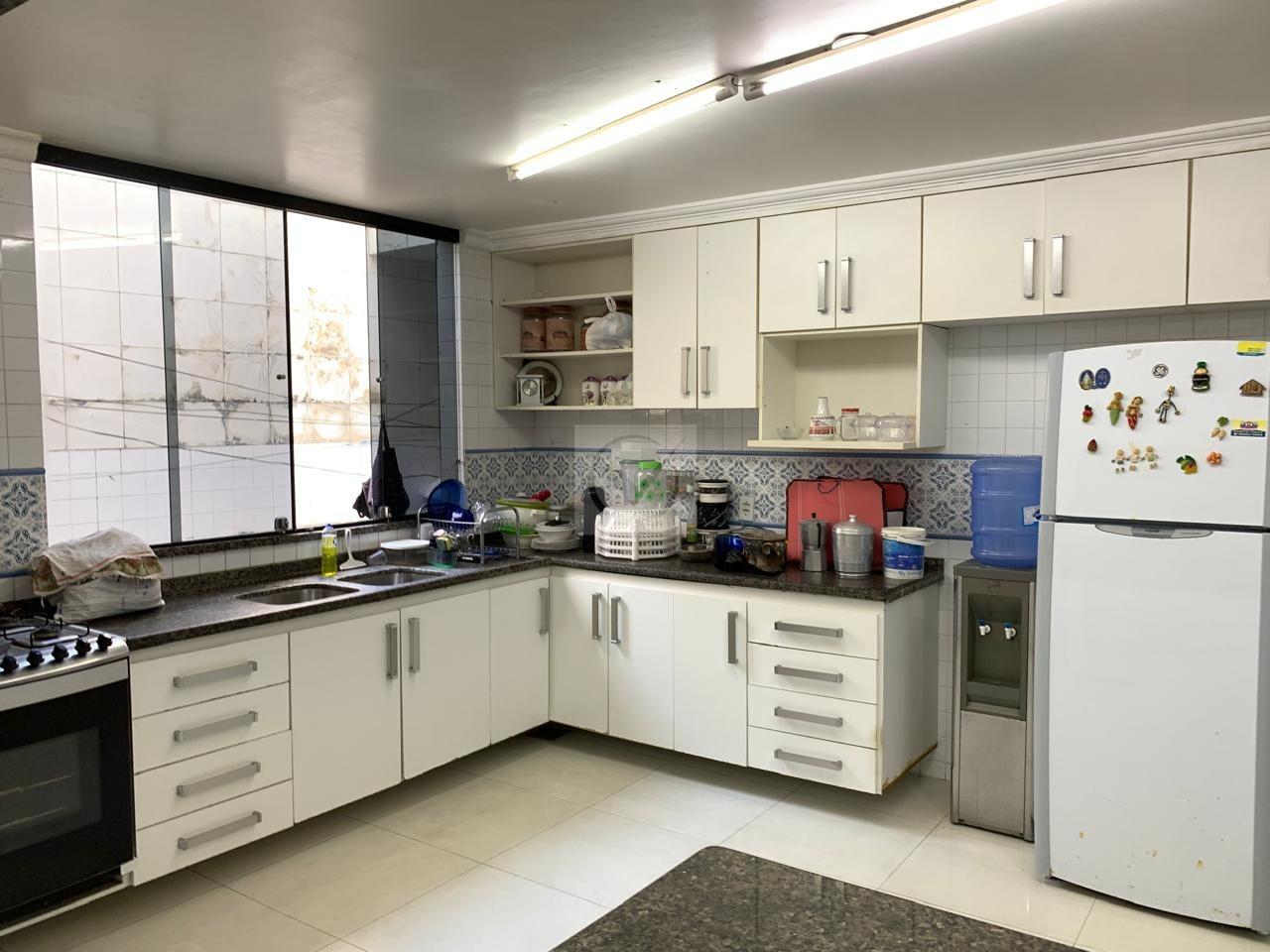 A Sede dos Seus Sonhos: Potencial Ilimitado no Ponto Mais Nobre da Cidade - Foto 11