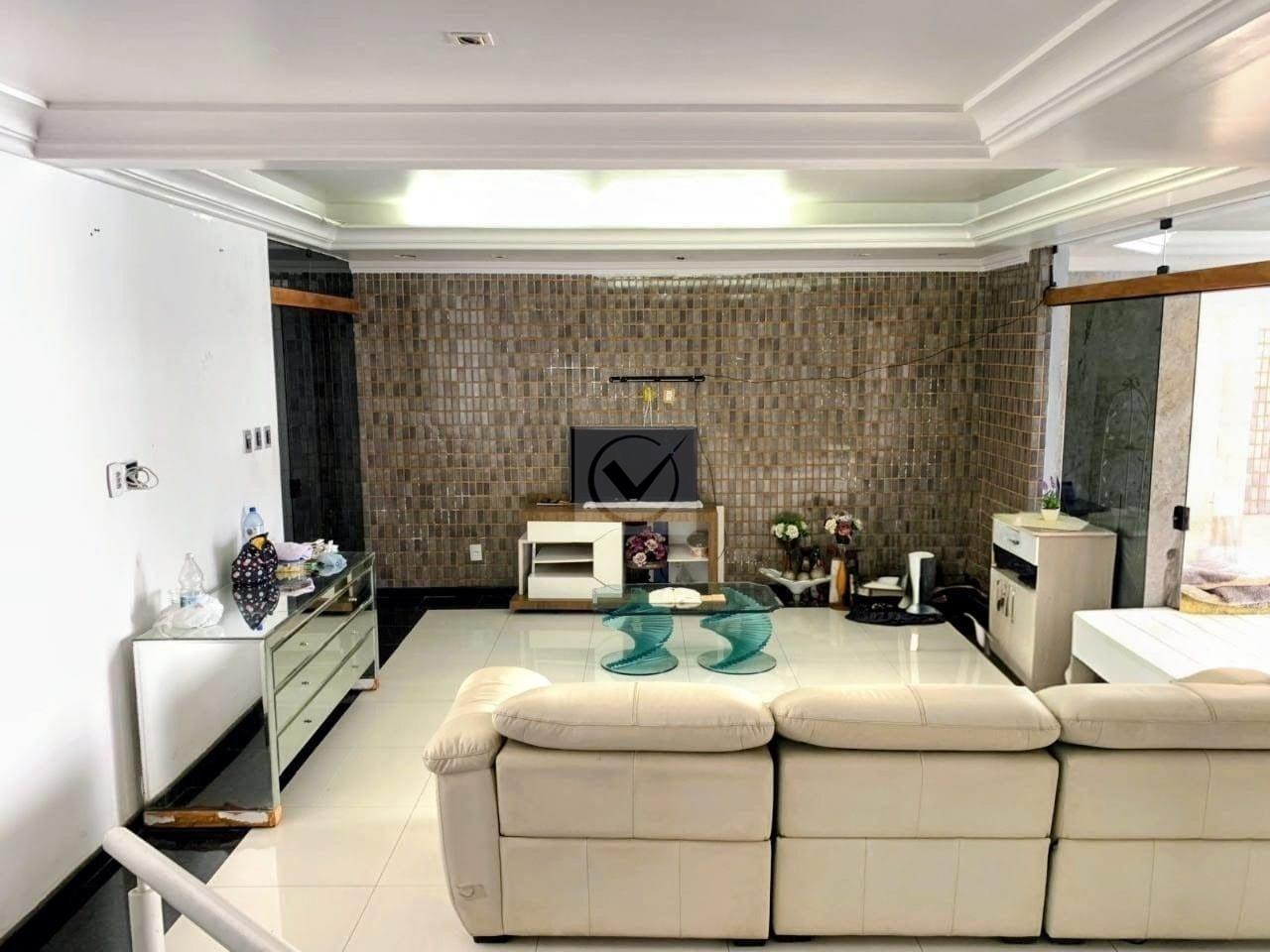 A Sede dos Seus Sonhos: Potencial Ilimitado no Ponto Mais Nobre da Cidade - Foto 7