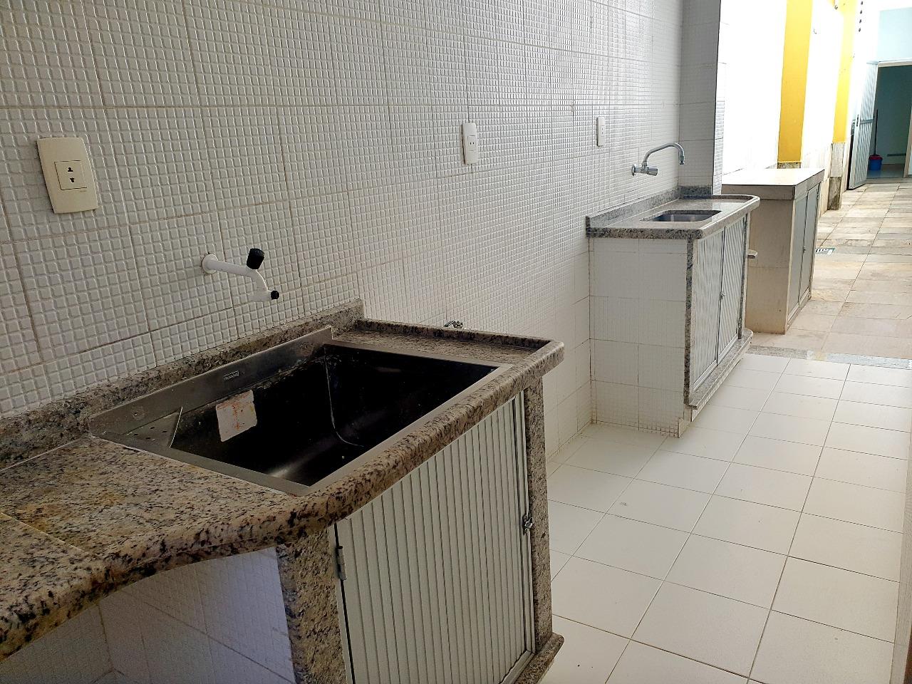 O refúgio urbano que sua família sempre sonhou! Casa de andar, - Foto 21