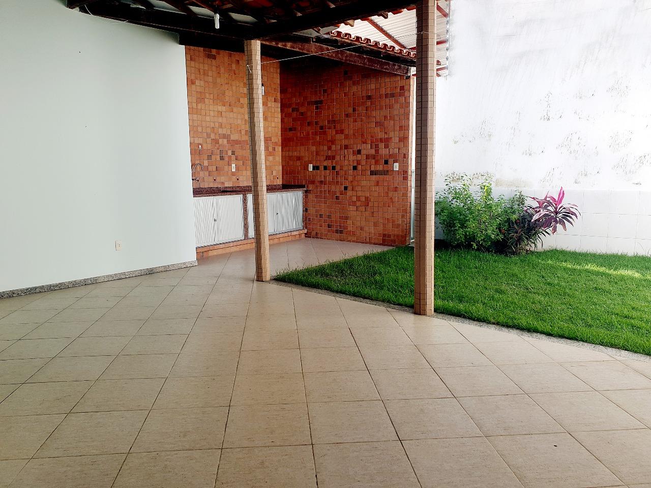 O refúgio urbano que sua família sempre sonhou! Casa de andar, - Foto 19