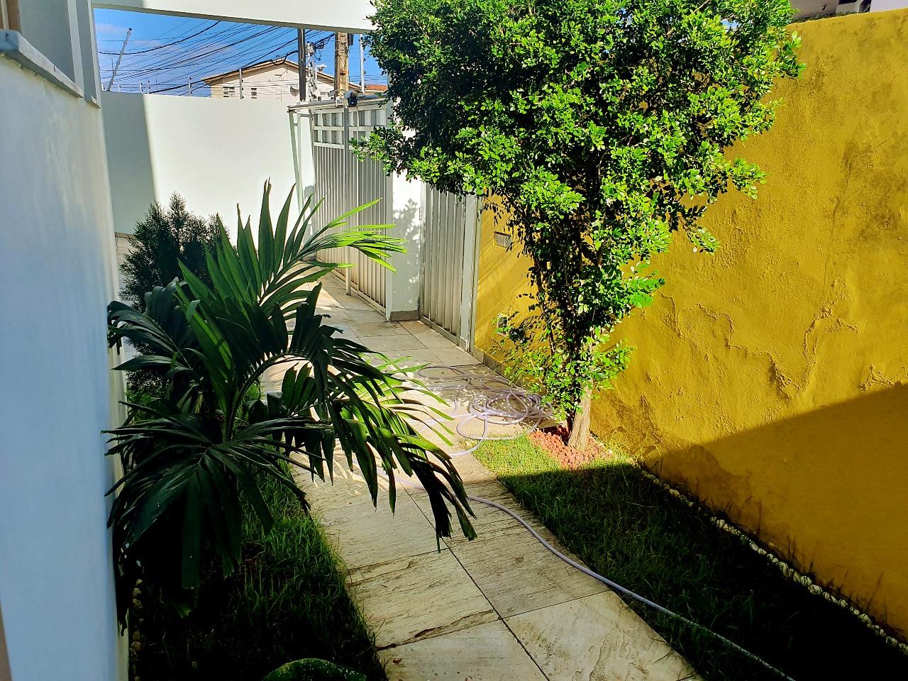 O refúgio urbano que sua família sempre sonhou! Casa de andar, - Foto 22