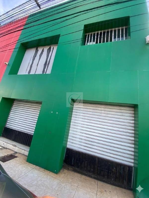 Prédio Comercial no Centro: Localização Privilegiada e Ampla Infraestrutura