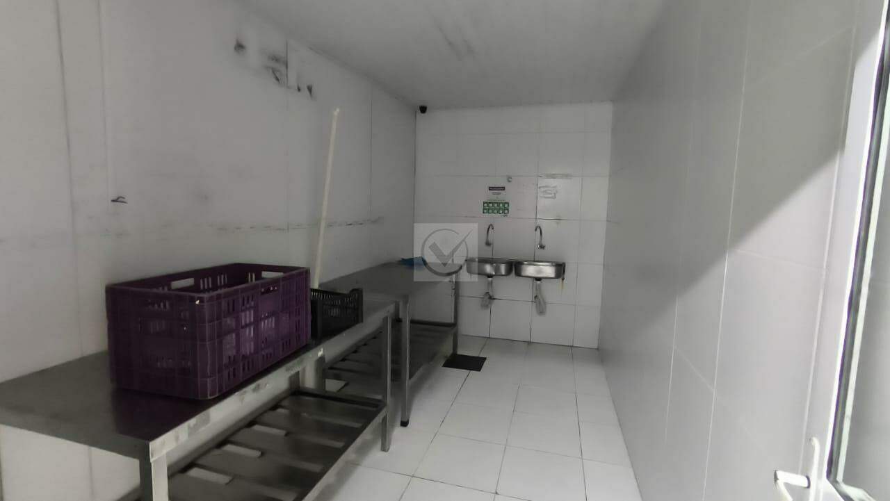 Oportunidade Única: Amplo Ponto Comercial na Farolândia com 548m² e Infraestrutura Completa - Foto 18