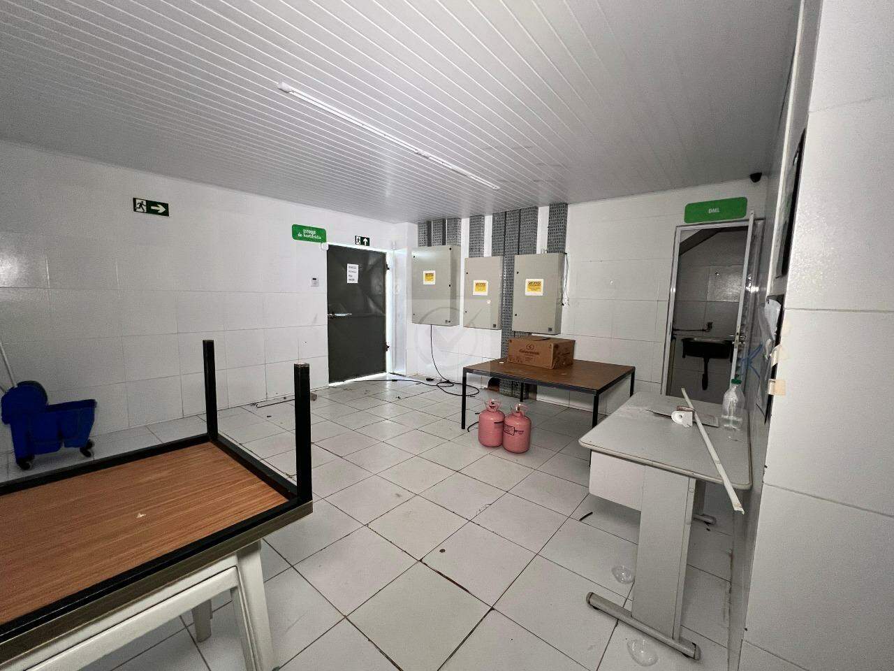 Oportunidade Única: Amplo Ponto Comercial na Farolândia com 548m² e Infraestrutura Completa - Foto 19