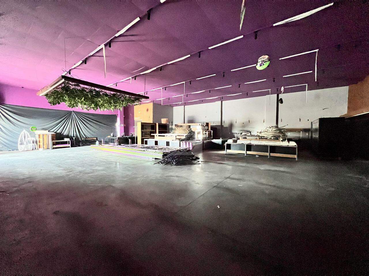 Oportunidade Única: Amplo Ponto Comercial na Farolândia com 548m² e Infraestrutura Completa - Foto 13