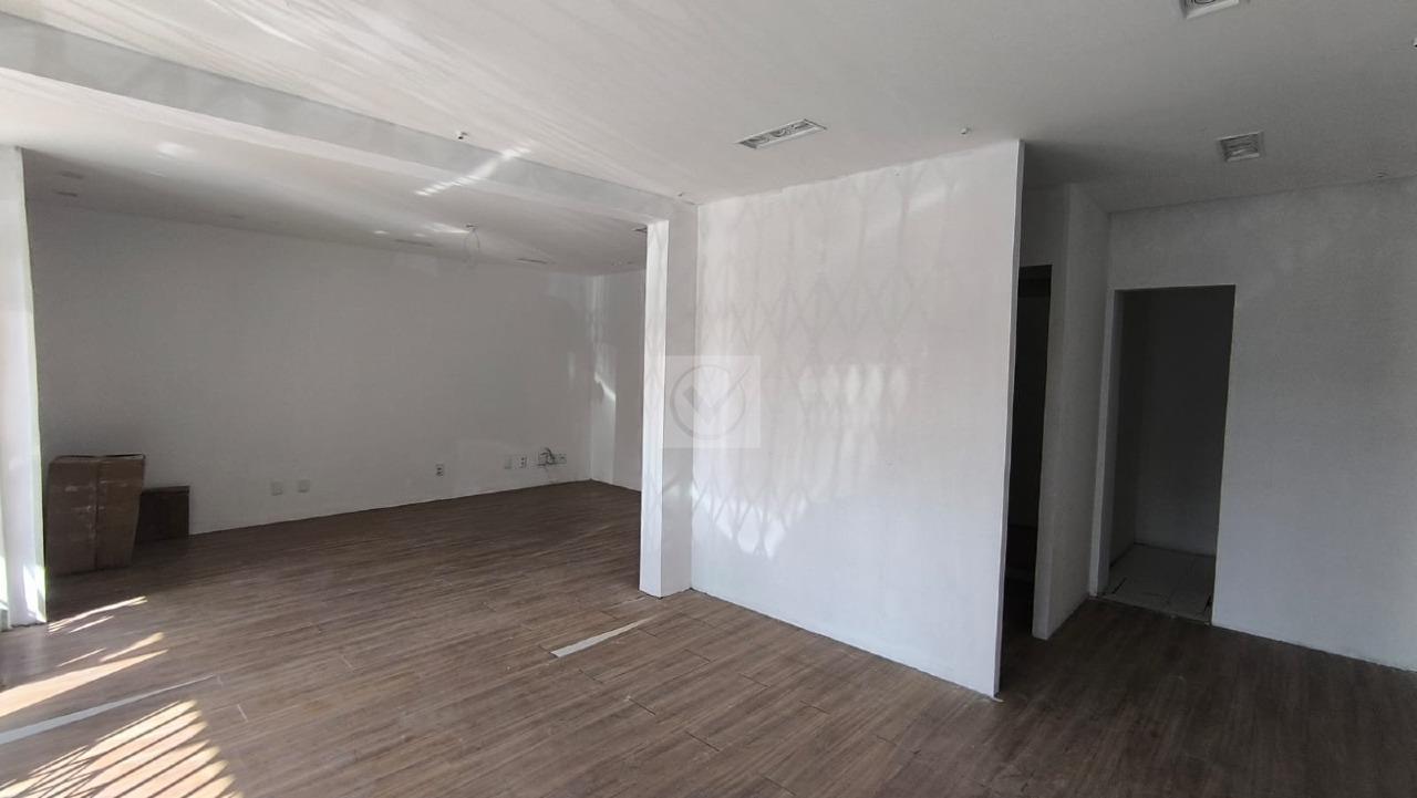 Ampla Sala Comercial em Polo Estratégico - Foto 7