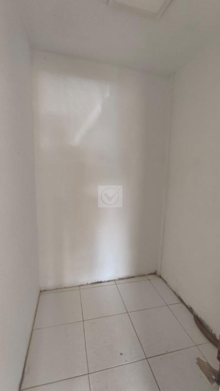 Ampla Sala Comercial em Polo Estratégico - Foto 10