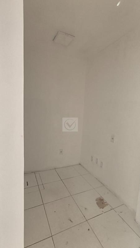 Ampla Sala Comercial em Polo Estratégico - Foto 11