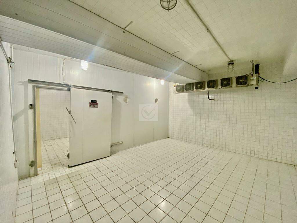 ALUGA-SE SUPERMERCADO COMPLETO NA AVENIDA EUCLIDES FIGUEIREDO COM TODAS AS INSTALAÇÕES - Foto 18