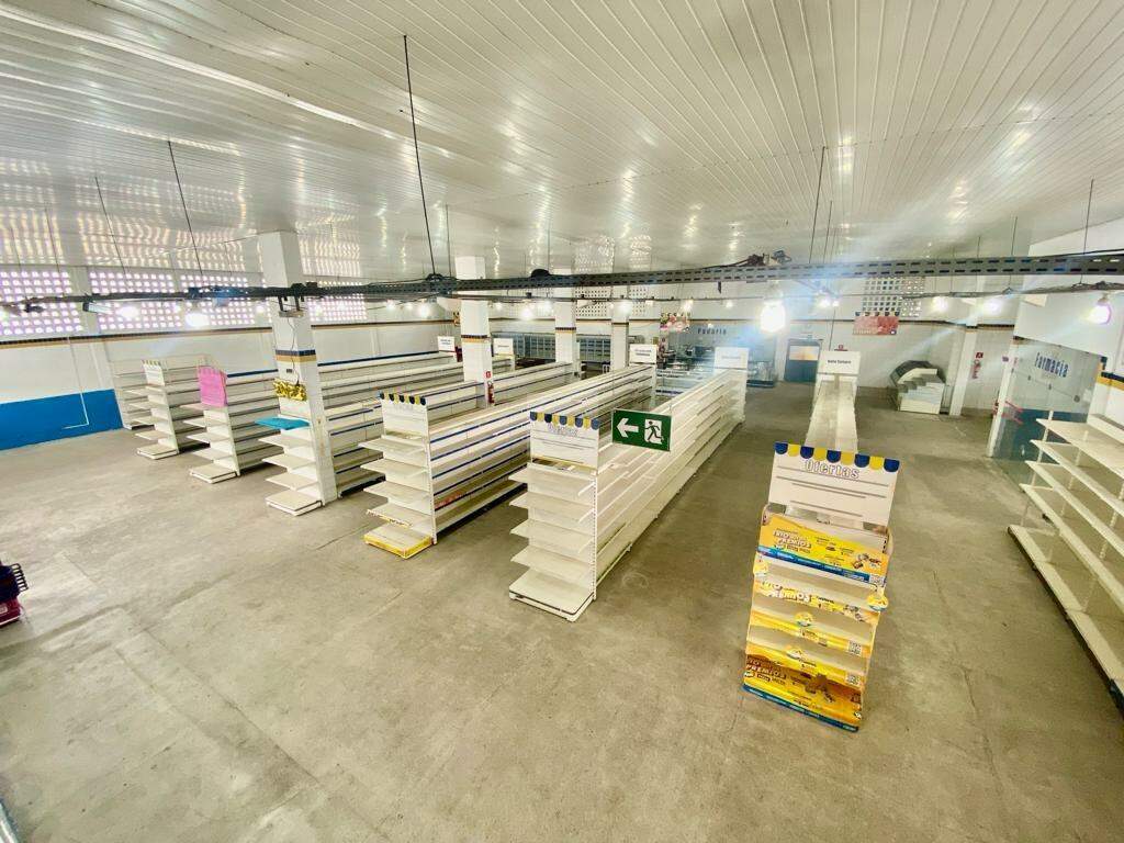 ALUGA-SE SUPERMERCADO COMPLETO NA AVENIDA EUCLIDES FIGUEIREDO COM TODAS AS INSTALAÇÕES - Foto 4