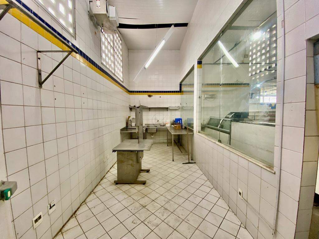 ALUGA-SE SUPERMERCADO COMPLETO NA AVENIDA EUCLIDES FIGUEIREDO COM TODAS AS INSTALAÇÕES - Foto 21