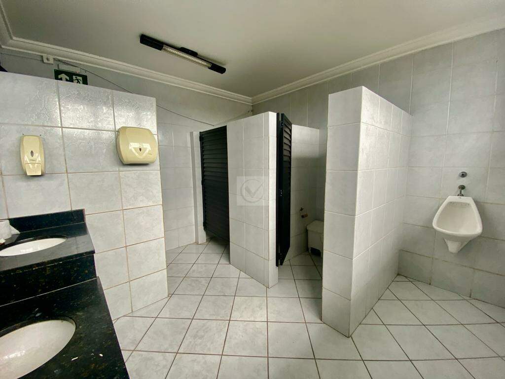 ALUGA-SE SUPERMERCADO COMPLETO NA AVENIDA EUCLIDES FIGUEIREDO COM TODAS AS INSTALAÇÕES - Foto 6