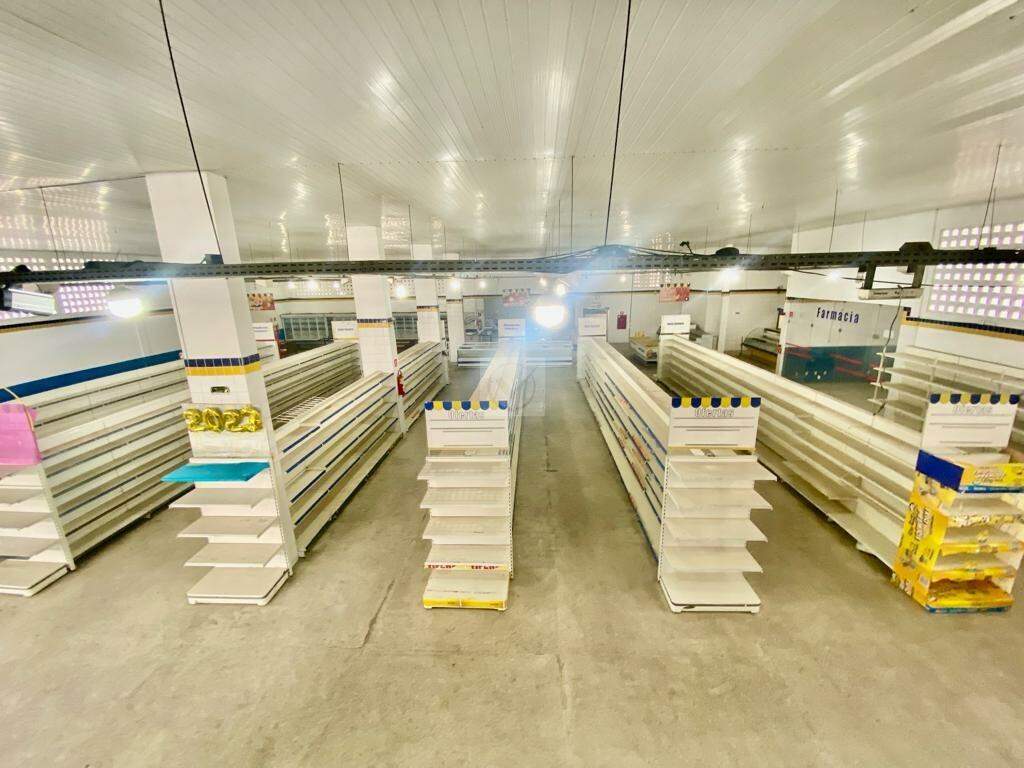 ALUGA-SE SUPERMERCADO COMPLETO NA AVENIDA EUCLIDES FIGUEIREDO COM TODAS AS INSTALAÇÕES