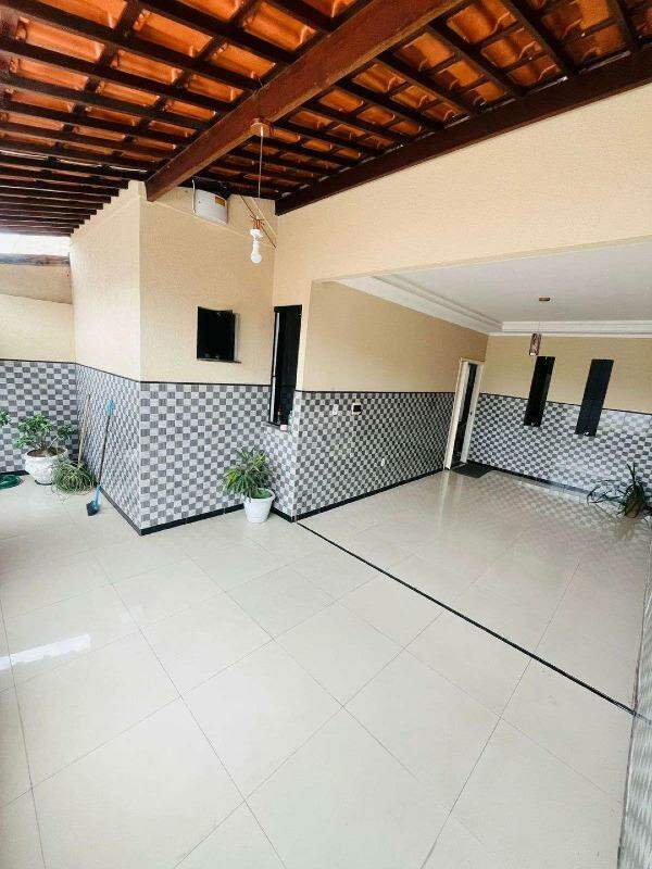Casa à venda, 3 quartos, 1 suíte, 1 vaga, Oviedo Teixeira - Itabaiana/SE