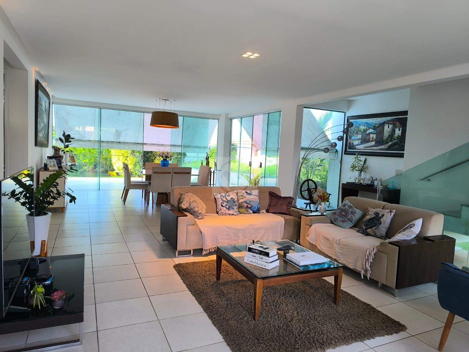 Casa Duplex de Luxo na Zona de Expansão – Terreno de 1.040 m²