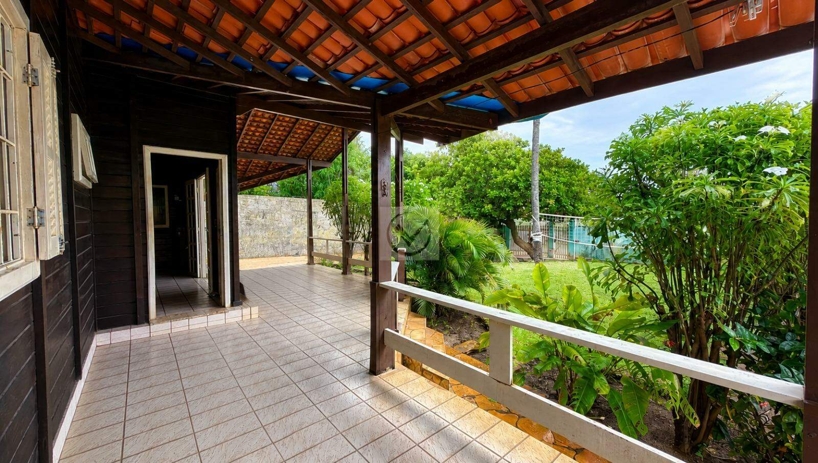 VENDA | Casa estilo chalé na região da Aruana, próxima ao posto Petrox da avenida da praia - Foto 5