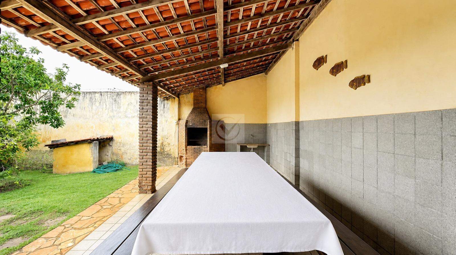 VENDA | Casa estilo chalé na região da Aruana, próxima ao posto Petrox da avenida da praia - Foto 12
