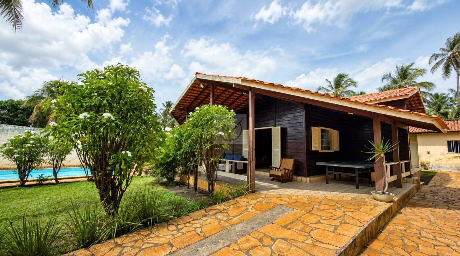 VENDA | Casa estilo chalé na região da Aruana, próxima ao posto Petrox da avenida da praia - Foto 3