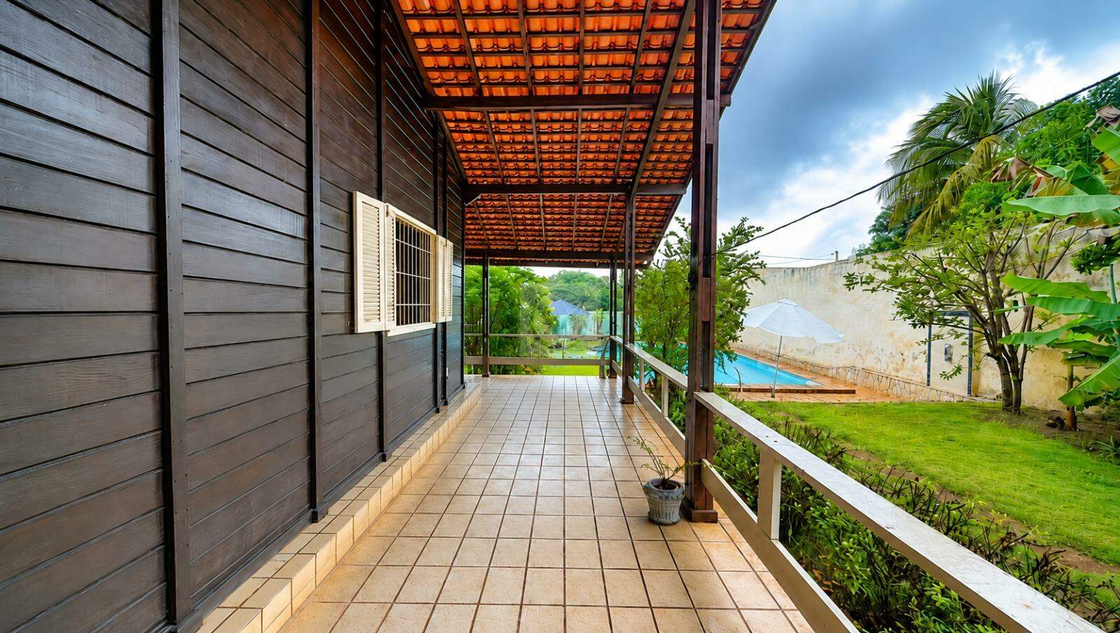 VENDA | Casa estilo chalé na região da Aruana, próxima ao posto Petrox da avenida da praia - Foto 6