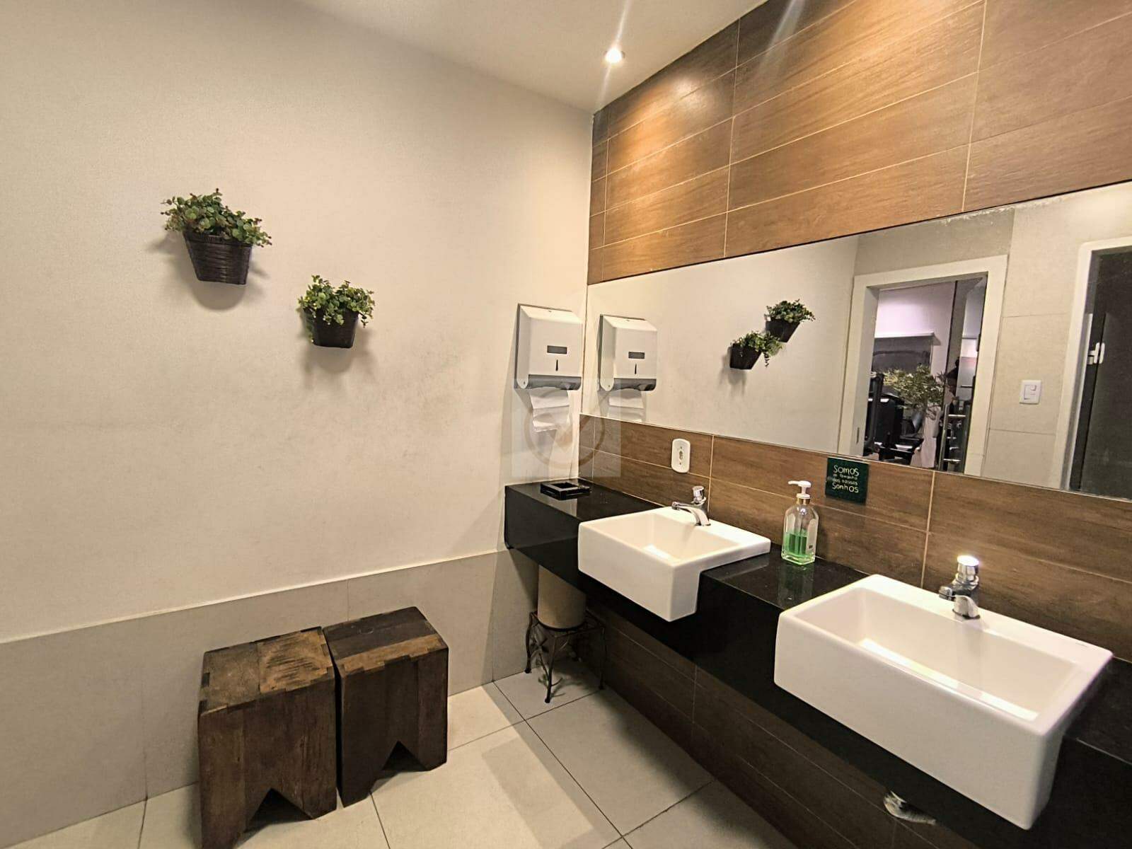 Edifício Comercial Moderno com 470m² e Sustentabilidade - Foto 11