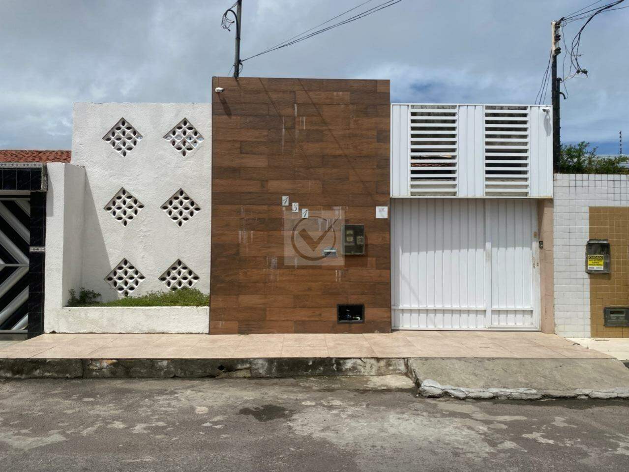 Casa à venda, 4 quartos, 3 suítes, 1 vaga, Aeroporto - Aracaju/SE