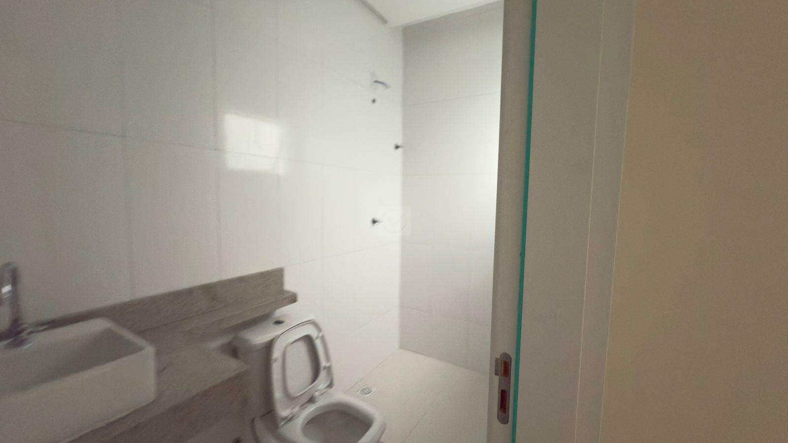 Alto Padrão e Lazer Completo no Portal do Lago! Casa de 3 Quartos para Locação - Foto 11