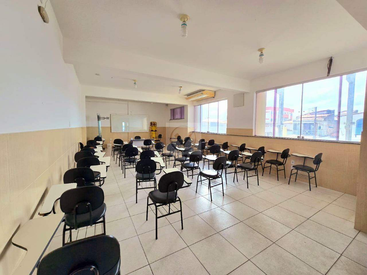 Prédio comercial para aluguel no Bairro Jabotiana em Aracaju/SE - Foto 4