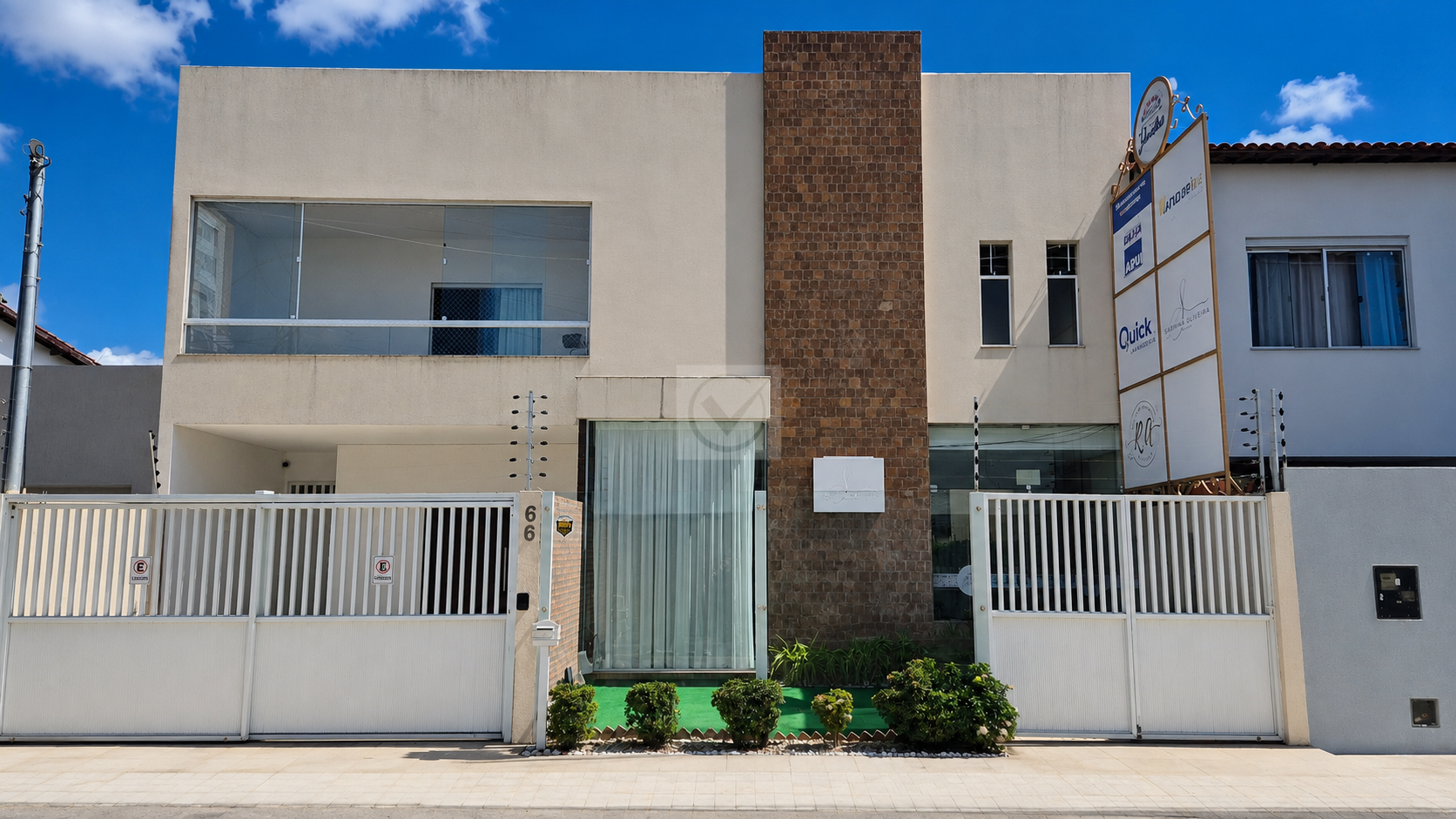 Casa de 2 Pavimentos no Bairro Salgado Filho