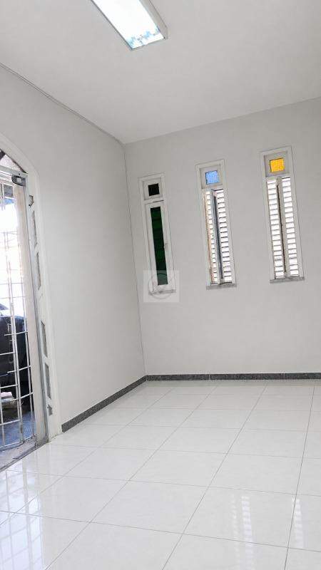 CASA AMPLA EM DOIS PAVIMENTOS – EXCELENTE OPORTUNIDADE! - Foto 8