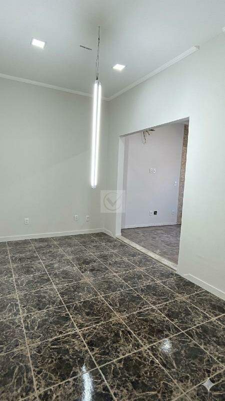 CASA AMPLA EM DOIS PAVIMENTOS – EXCELENTE OPORTUNIDADE! - Foto 6