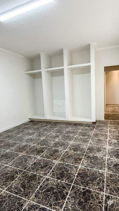 CASA AMPLA EM DOIS PAVIMENTOS – EXCELENTE OPORTUNIDADE! - Foto 5