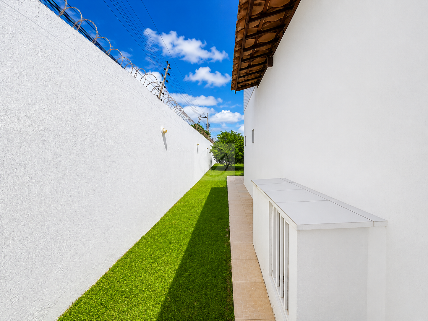 Casa na Zona de Expansão (Mosqueiro) em Aracaju/SE – Raridade com 1.380 m² de Terreno, 3 Suítes e Lazer Privativo com Piscina - Foto 5