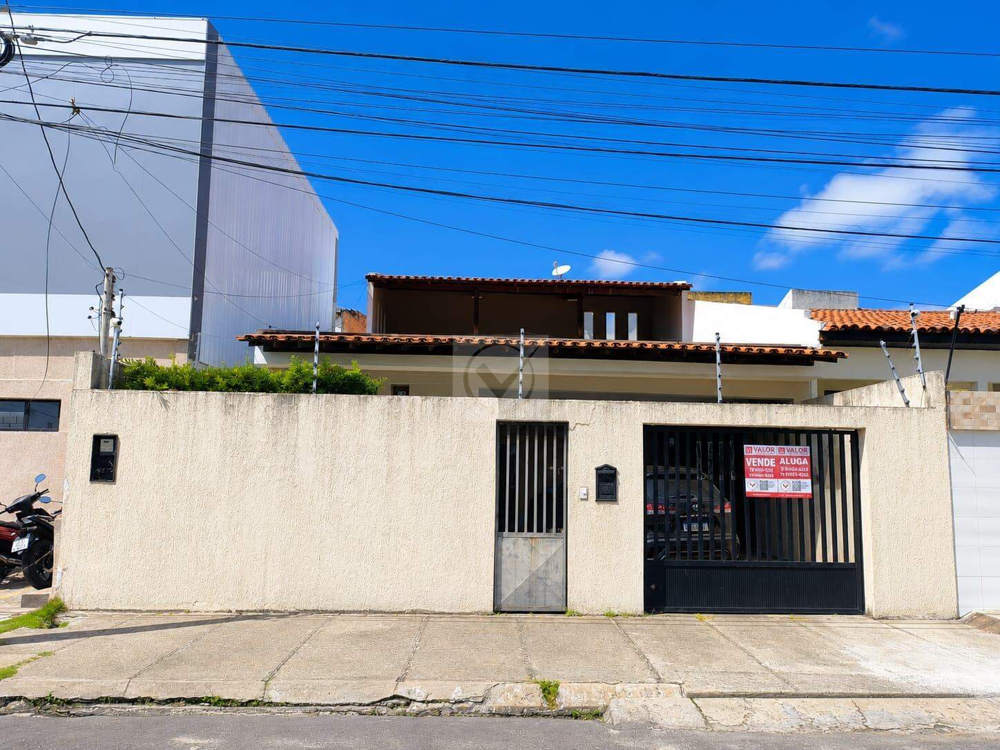 Casa Ampla e Estratégica – Ideal para Residência ou Comércio!