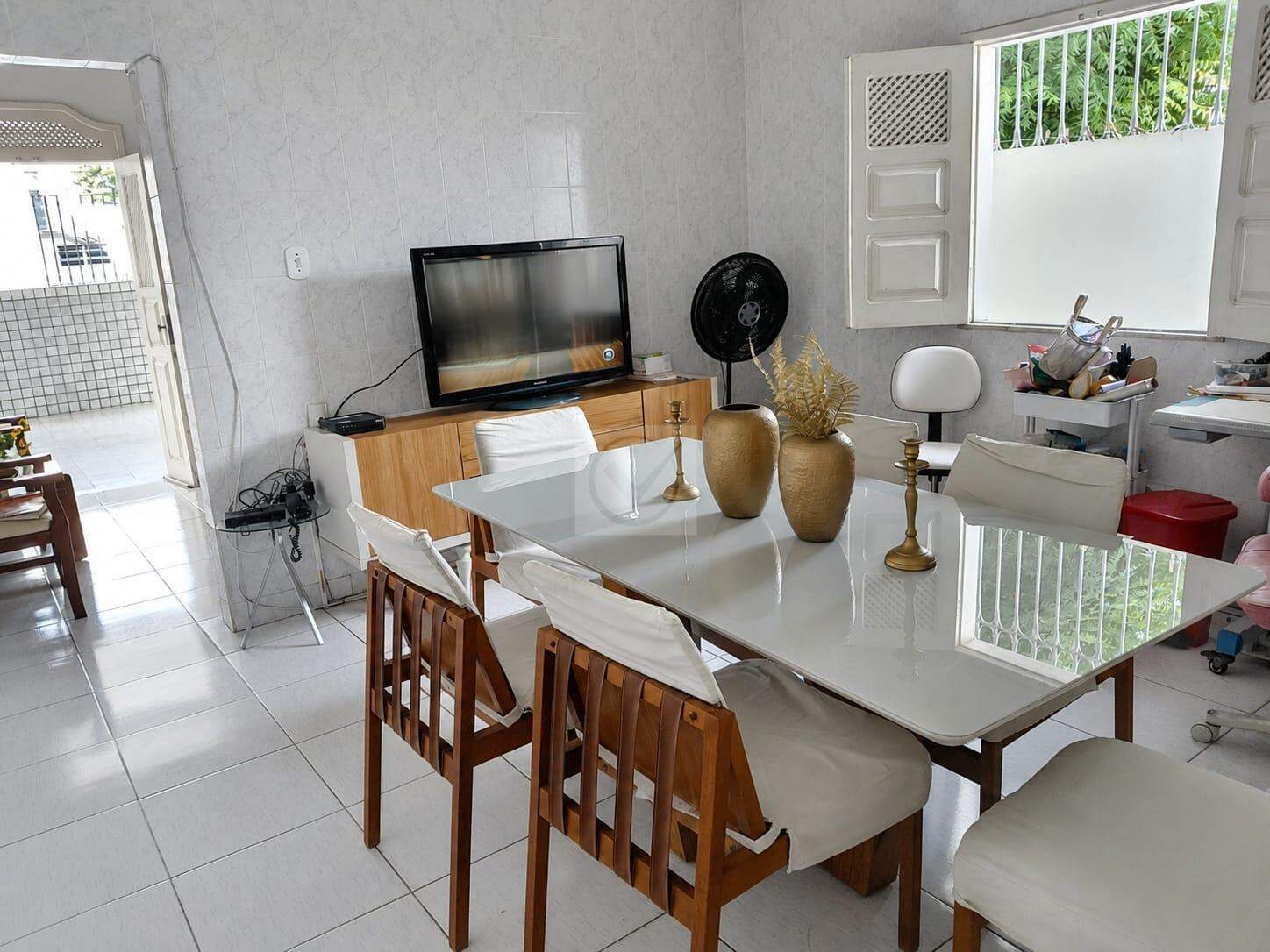 Casa para aluguel, 4 quartos, 1 suíte, 4 vagas, Suíssa - Aracaju/SE