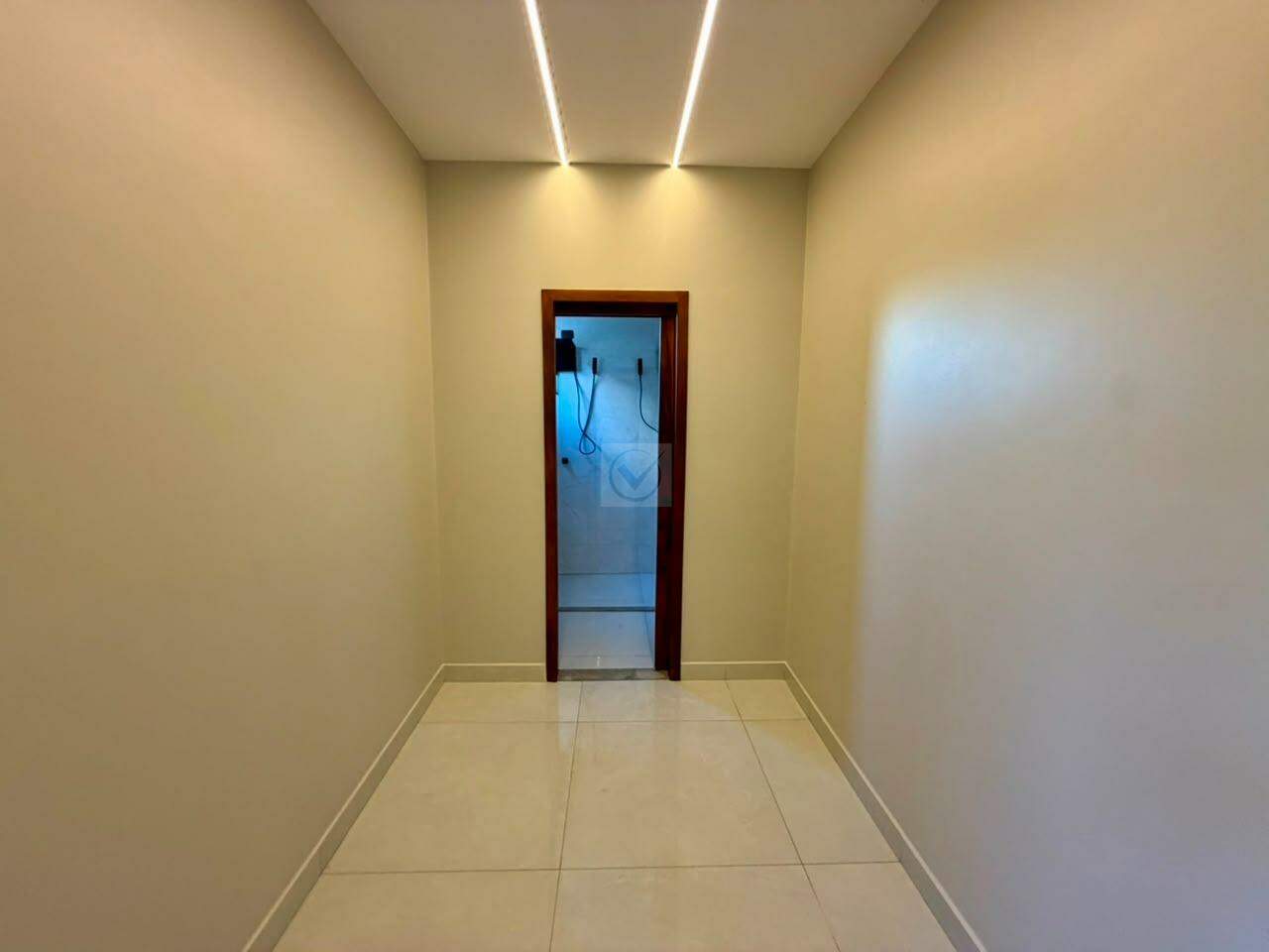 Alto Padrão e Exclusividade no Condomínio Santo Antônio! Casa de 3 Quartos com Closet - Foto 6
