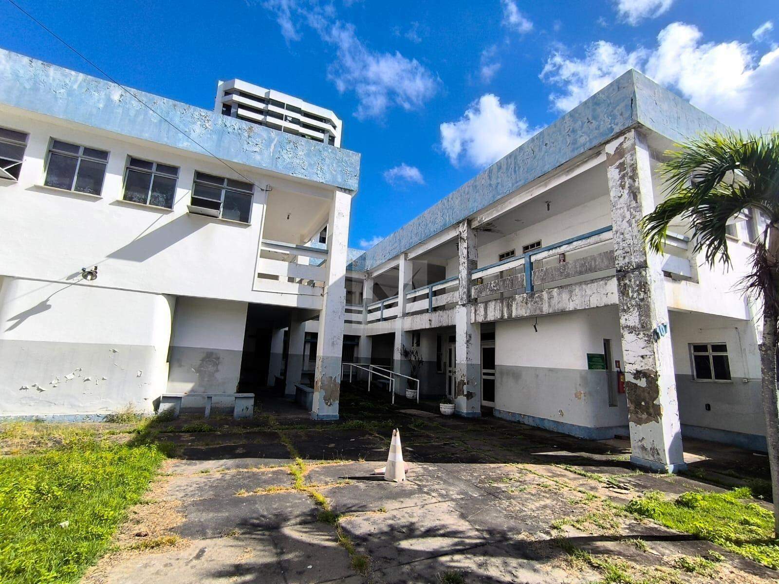 Prédio para aluguel, 8 vagas, Treze de Julho - Aracaju/SE
