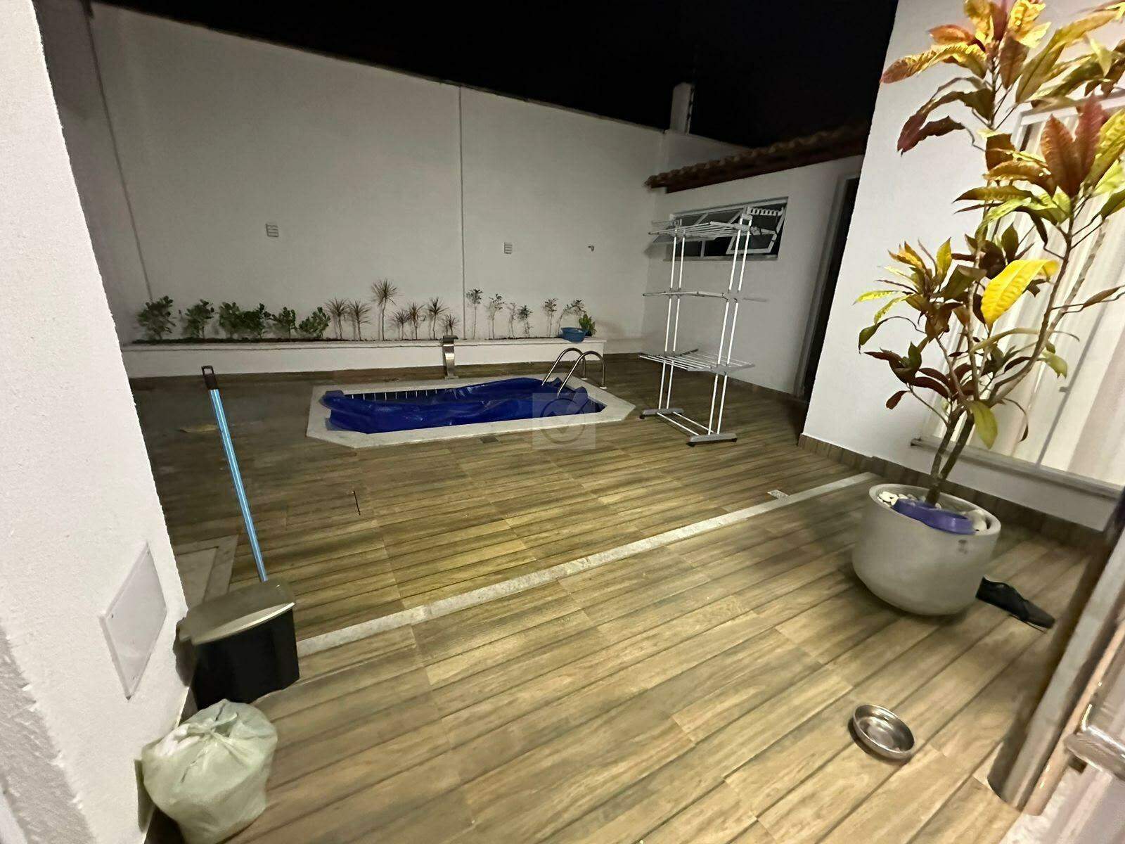 Conforto, Lazer e Privacidade no Portal do Lago! Casa de 3 Quartos com 2 Suítes e Piscina Privativa - Foto 7