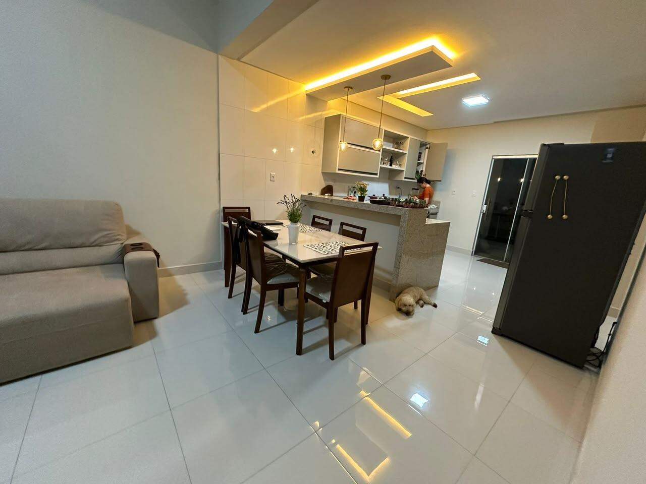Conforto, Lazer e Privacidade no Portal do Lago! Casa de 3 Quartos com 2 Suítes e Piscina Privativa - Foto 6