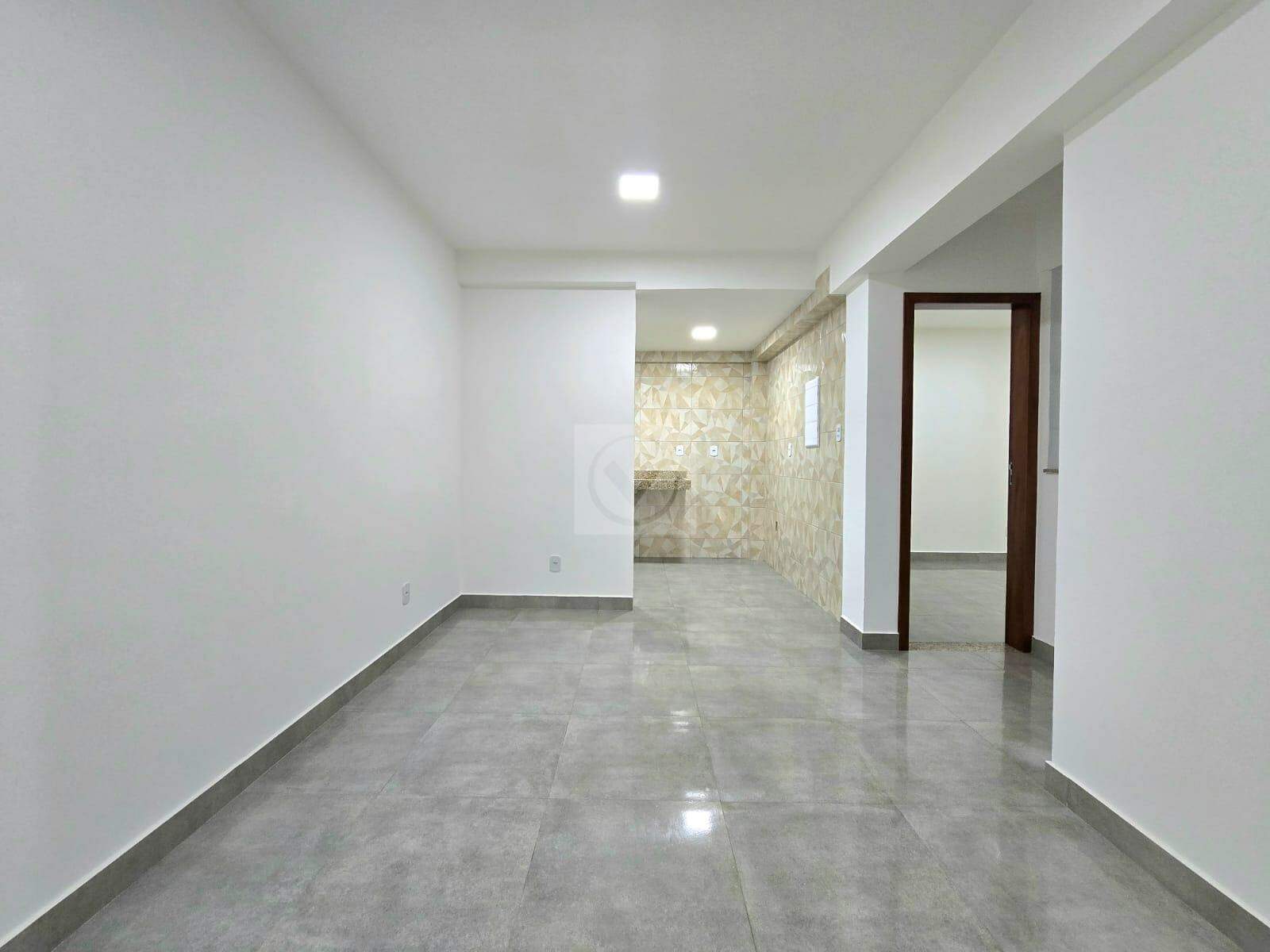 Ponto Comercial na Avenida Hermes Fontes vizinho ao Subway - Foto 3