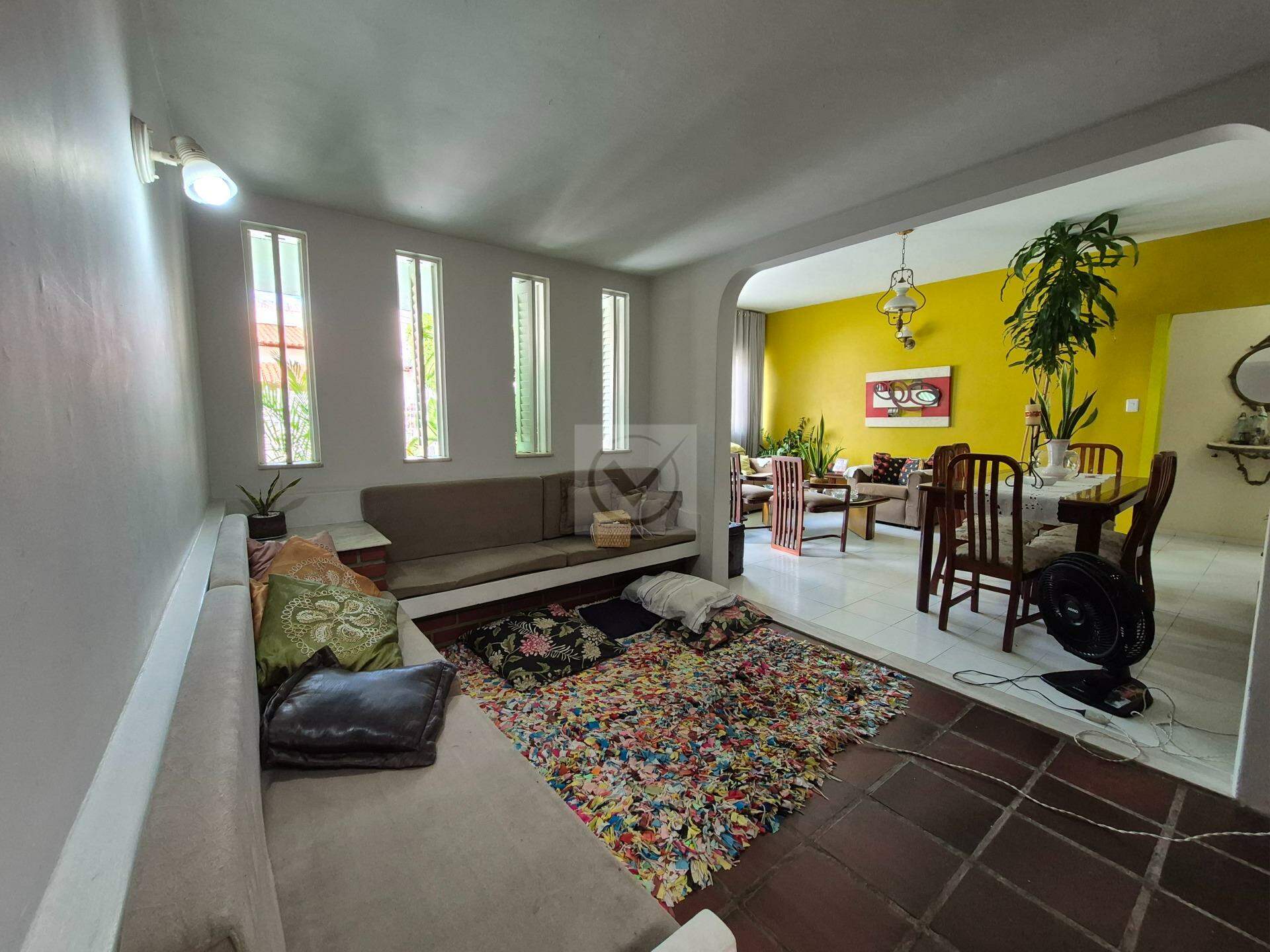 Casa ampla para locação em excelente localização no bairro Luzia - Foto 3