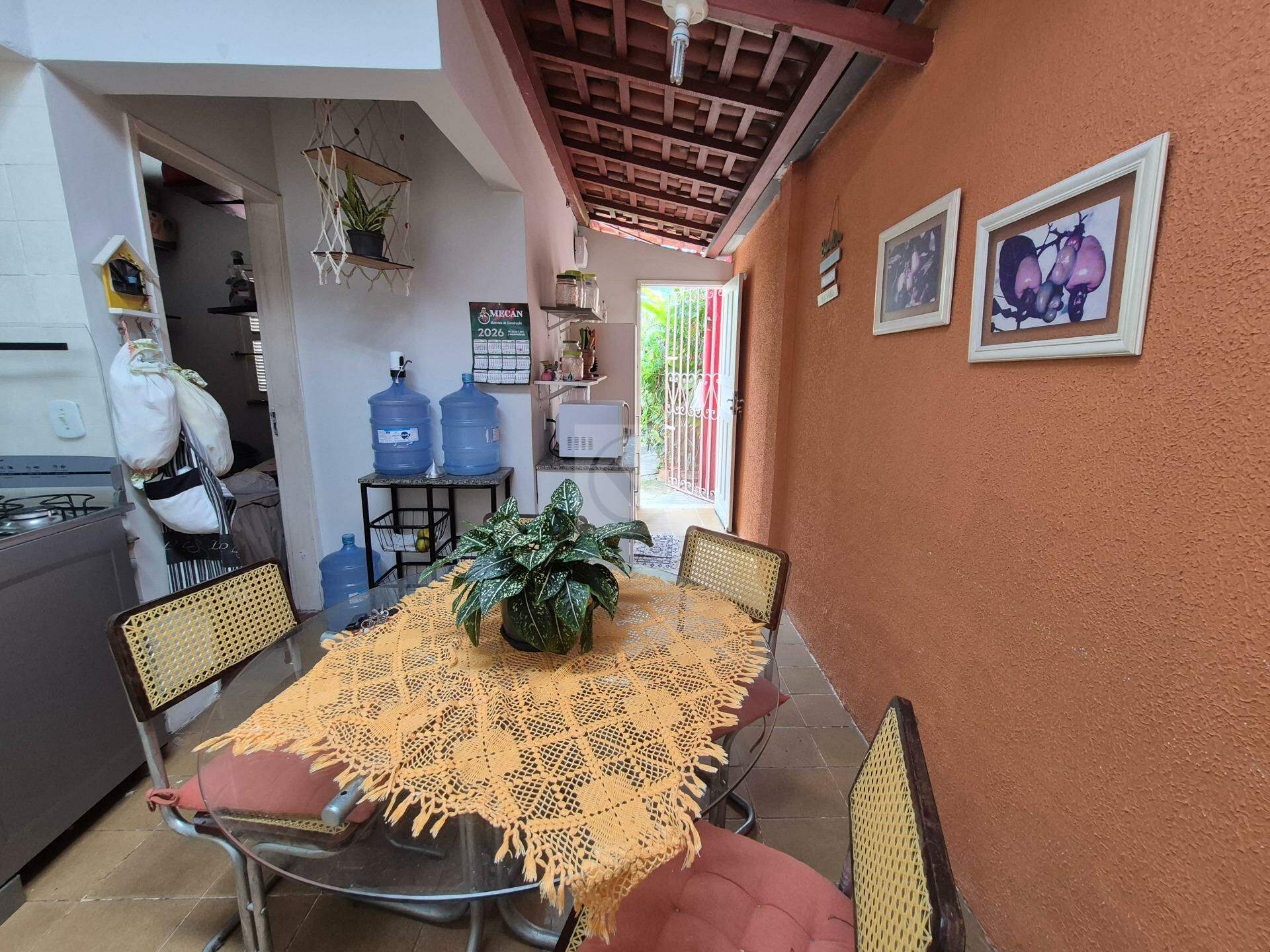 Casa ampla para locação em excelente localização no bairro Luzia - Foto 11